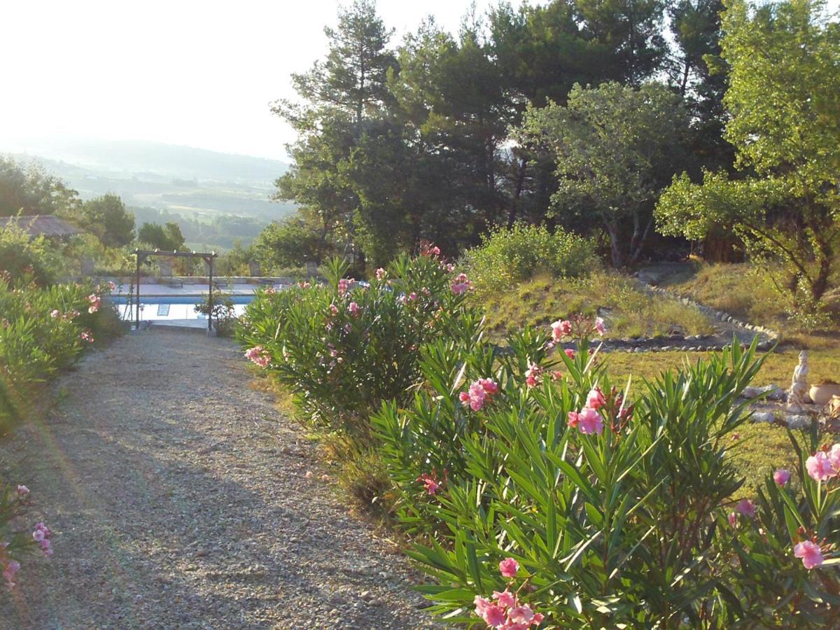 Les Cerises Bed and Breakfast Saint-Saturnin-d'Apt Eksteriør billede