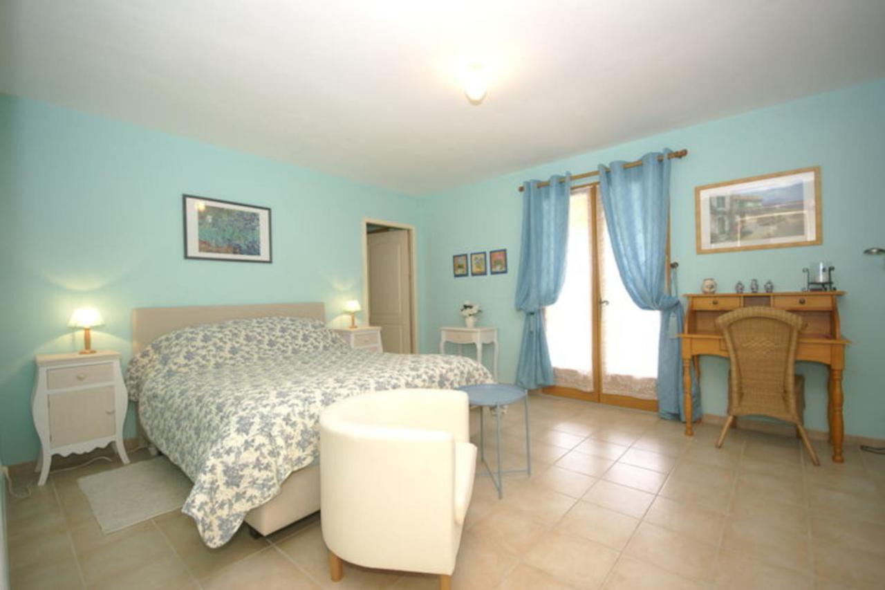 Les Cerises Bed and Breakfast Saint-Saturnin-d'Apt Eksteriør billede