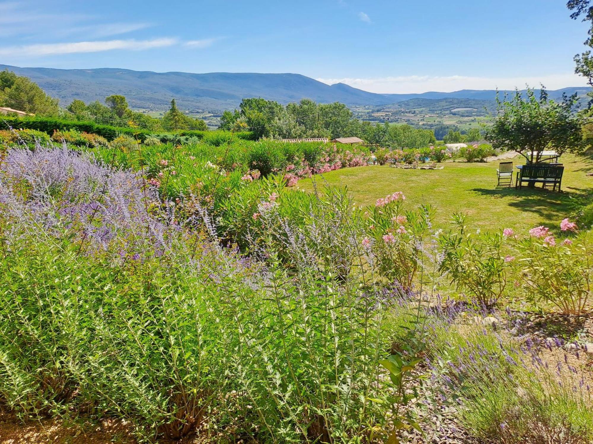 Les Cerises Bed and Breakfast Saint-Saturnin-d'Apt Eksteriør billede