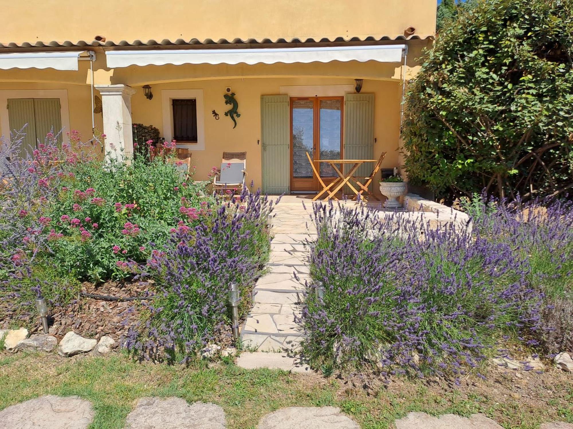 Les Cerises Bed and Breakfast Saint-Saturnin-d'Apt Eksteriør billede